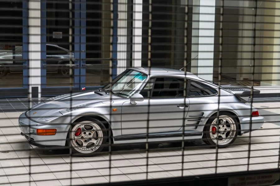 1994 Porsche 964 Turbo S - Image 18 of 31
