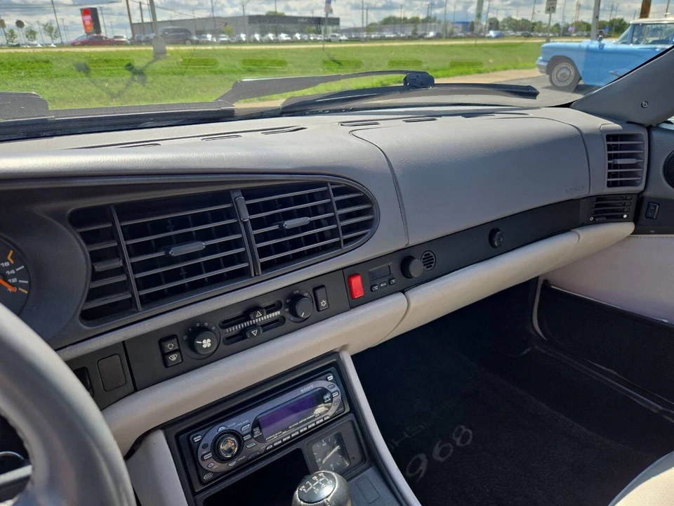 1994 Porsche 968 - Image 11 of 19