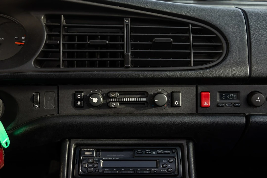 1995 Porsche 968 - Image 26 of 30