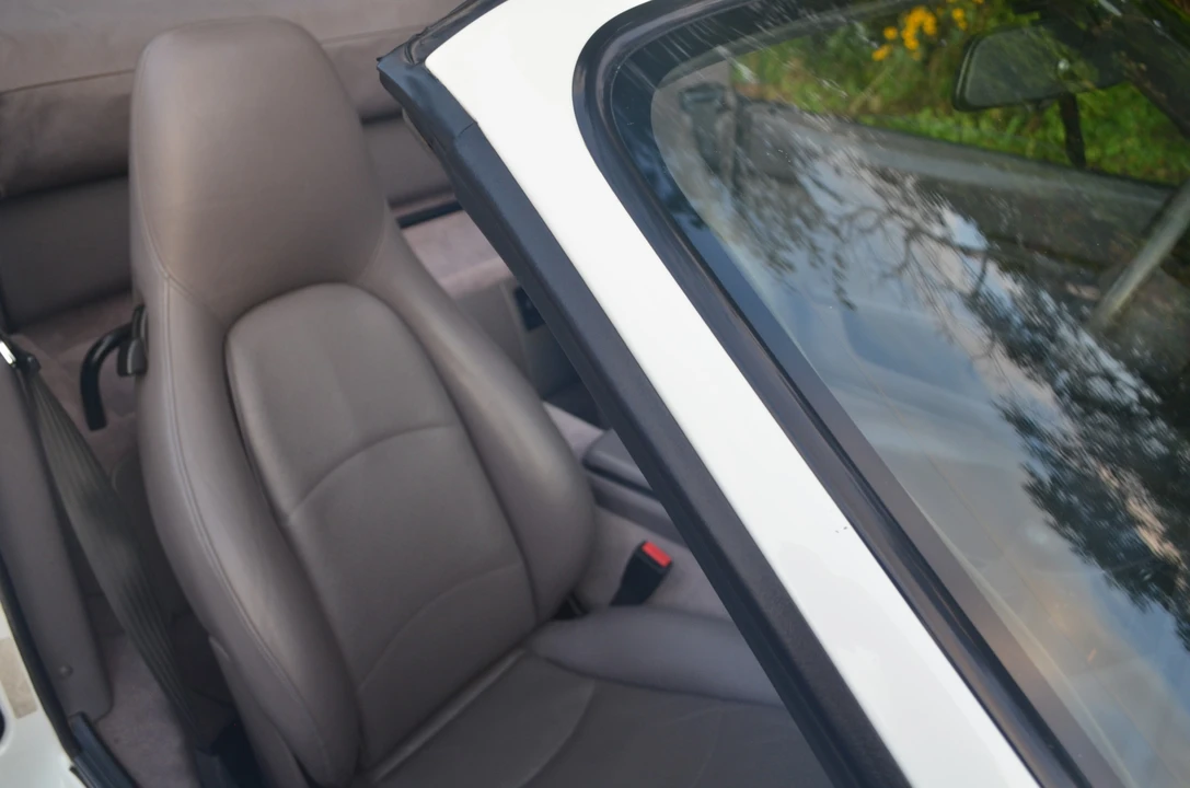 1994 Porsche 968 - Image 20 of 31