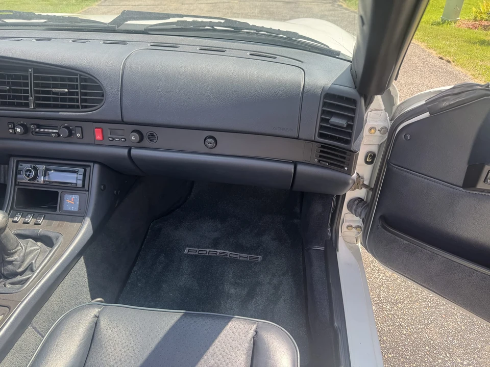 1994 Porsche 968 - Image 25 of 31
