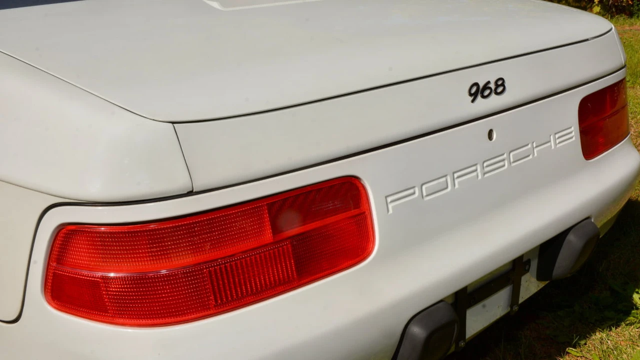 1994 Porsche 968 - Image 10 of 11