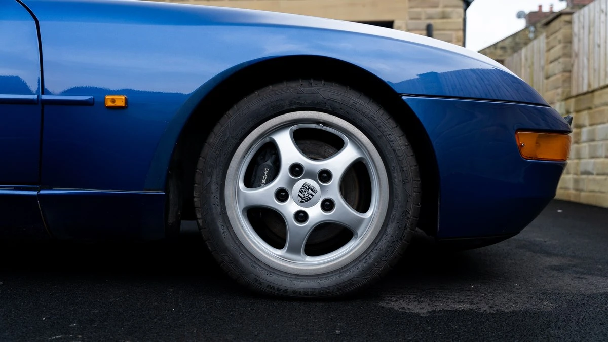 1994 Porsche 968 - Image 14 of 30