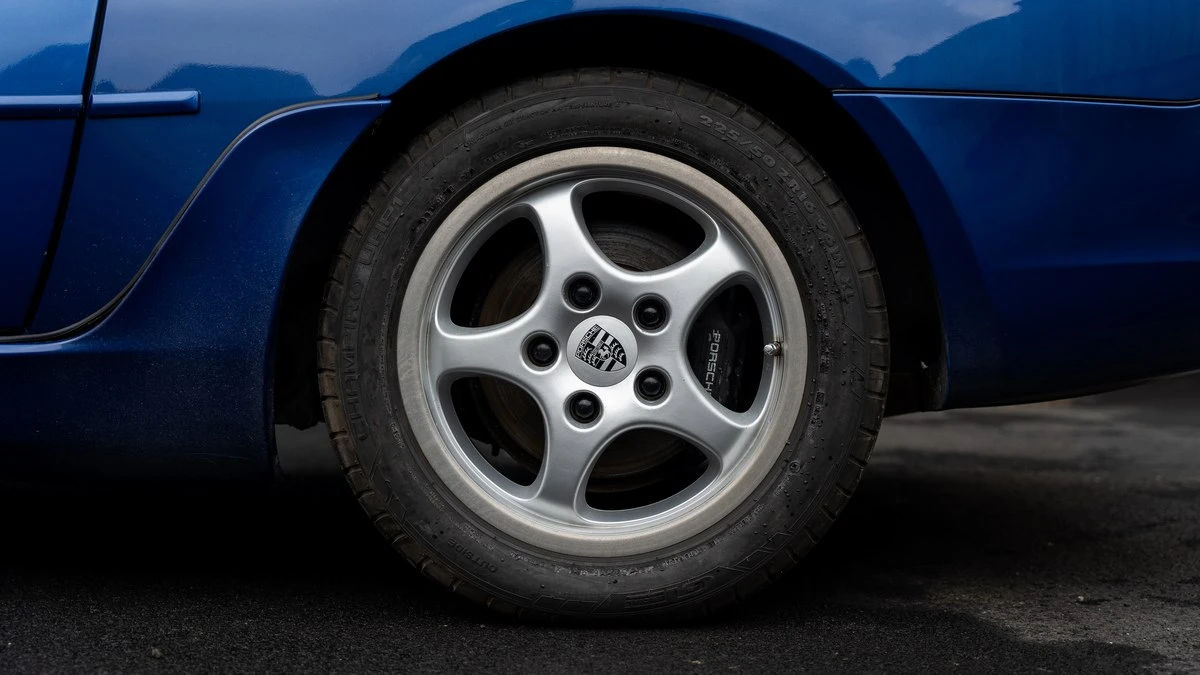1994 Porsche 968 - Image 15 of 30