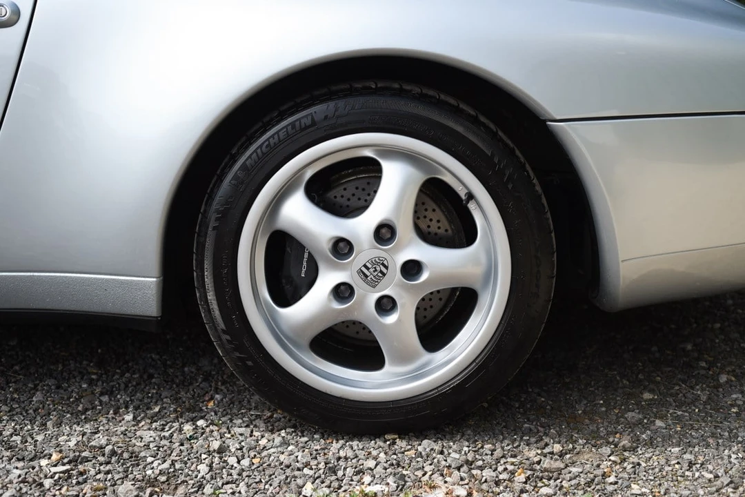 1994 Porsche 993 Carrera - Image 24 of 30