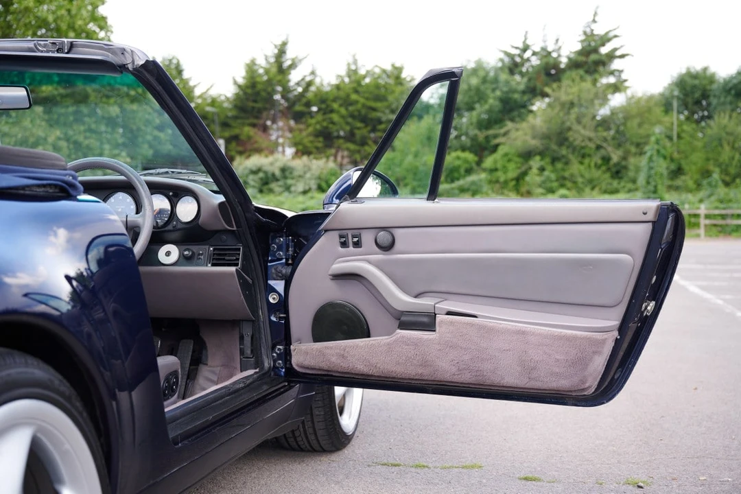 1994 Porsche 993 Carrera - Image 27 of 30