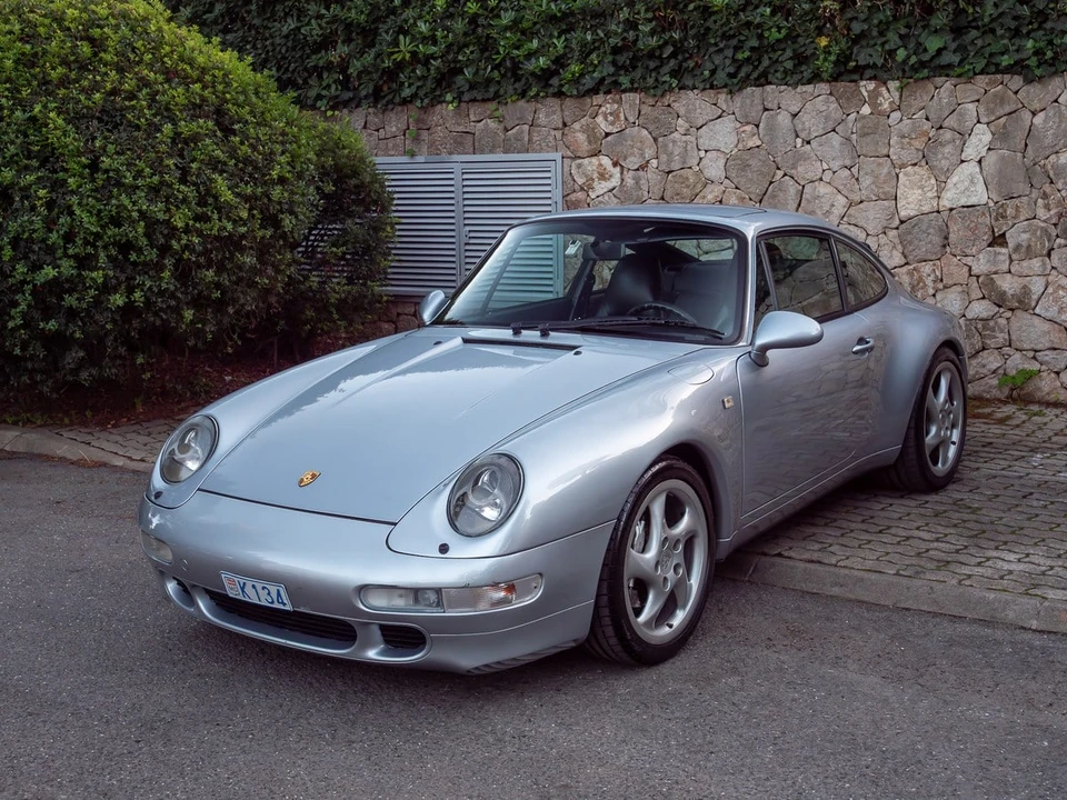 1994 Porsche 993 Carrera 4 - Image 16 of 30