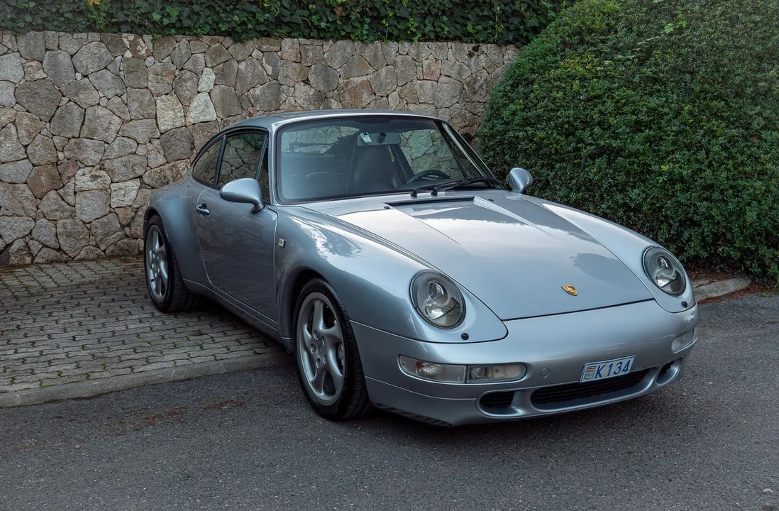1994 Porsche 993 Carrera 4 - Image 14 of 30