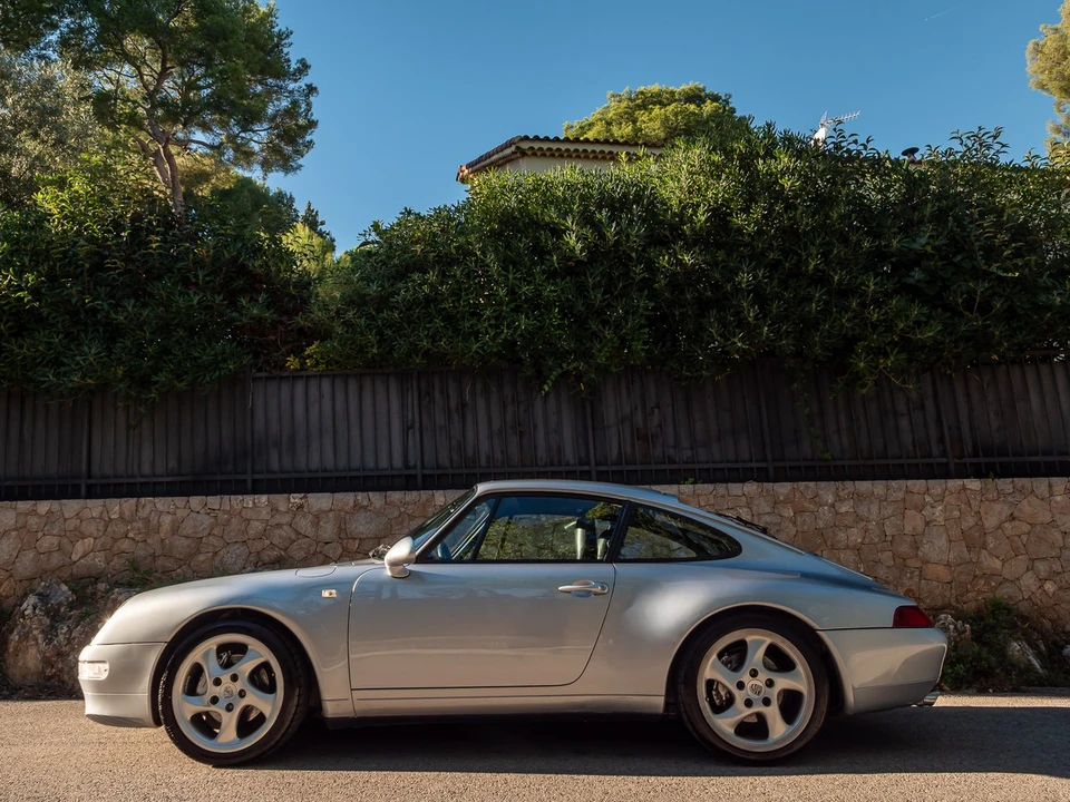 1994 Porsche 993 Carrera 4 - Image 21 of 30