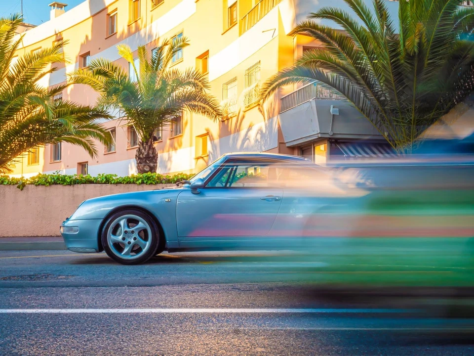 1994 Porsche 993 Carrera 4 - Image 9 of 30
