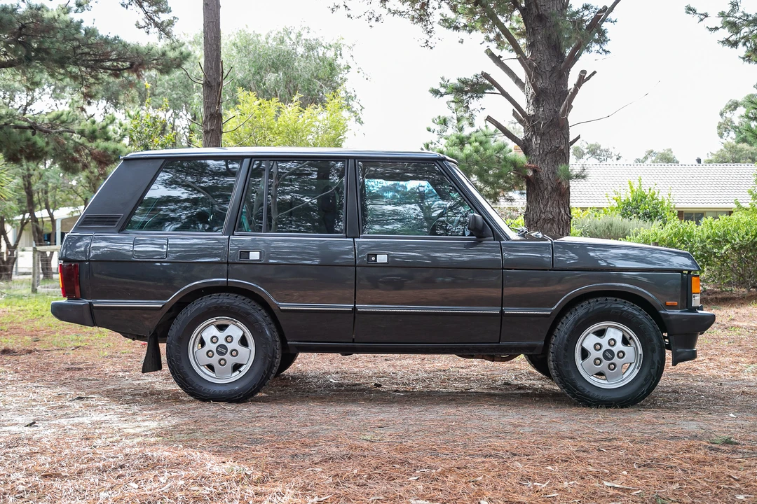 1994 Land Rover Range Rover Classic - Image 13 of 31