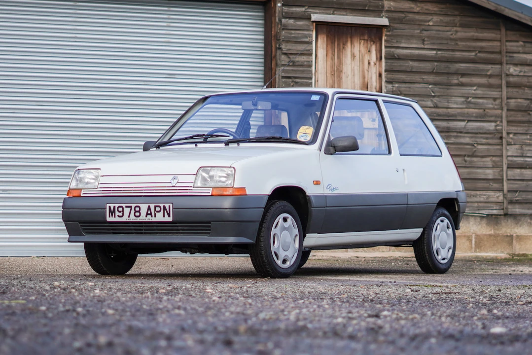 1994 Renault 5 - Image 2 of 31
