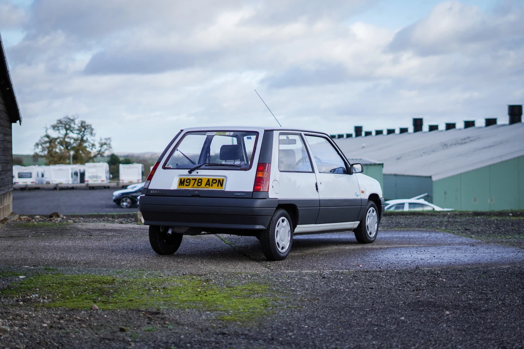 1994 Renault 5 - Image 15 of 31