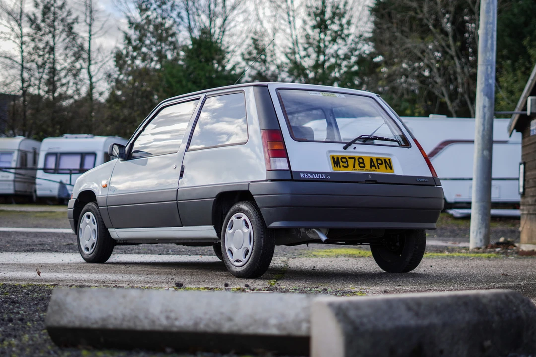 1994 Renault 5 - Image 8 of 31