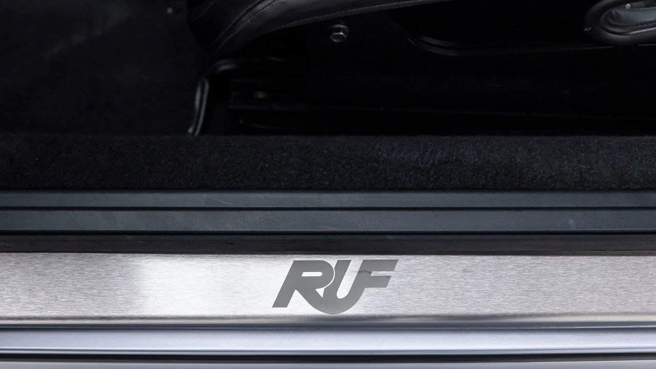 1994 RUF - Image 15 of 31