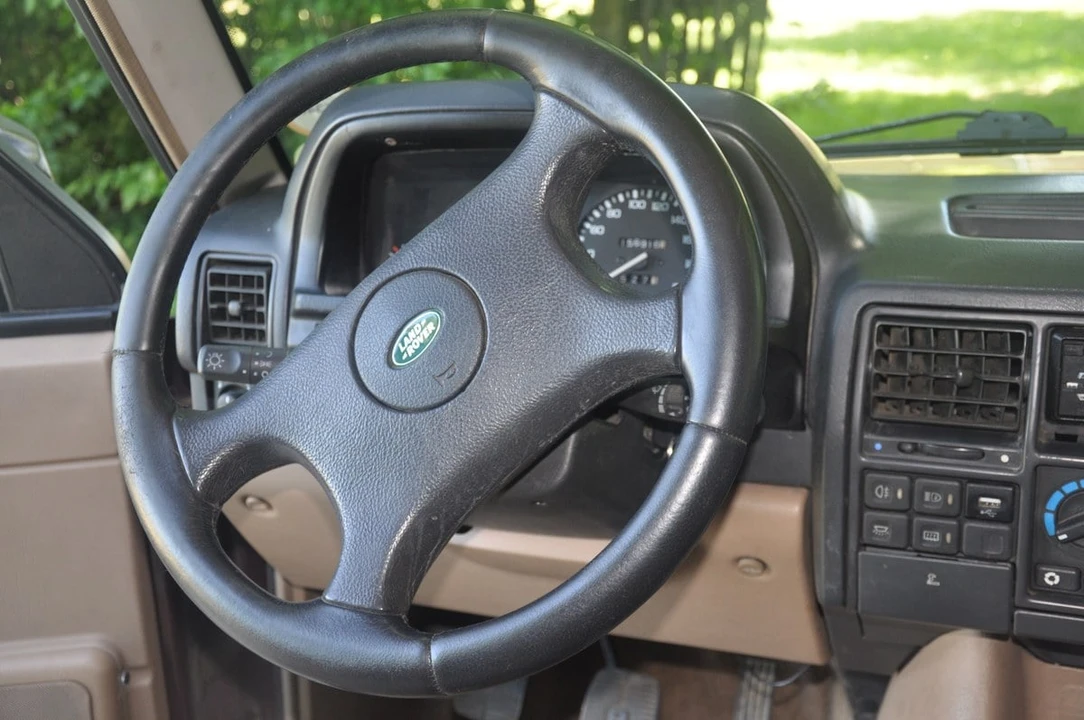 1994 Land Rover Range Rover Classic - Image 12 of 31