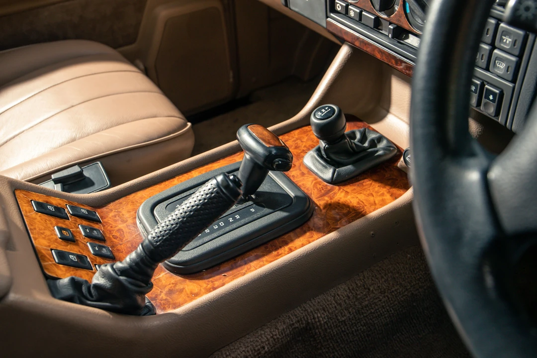 1994 Land Rover Range Rover Classic - Image 13 of 25