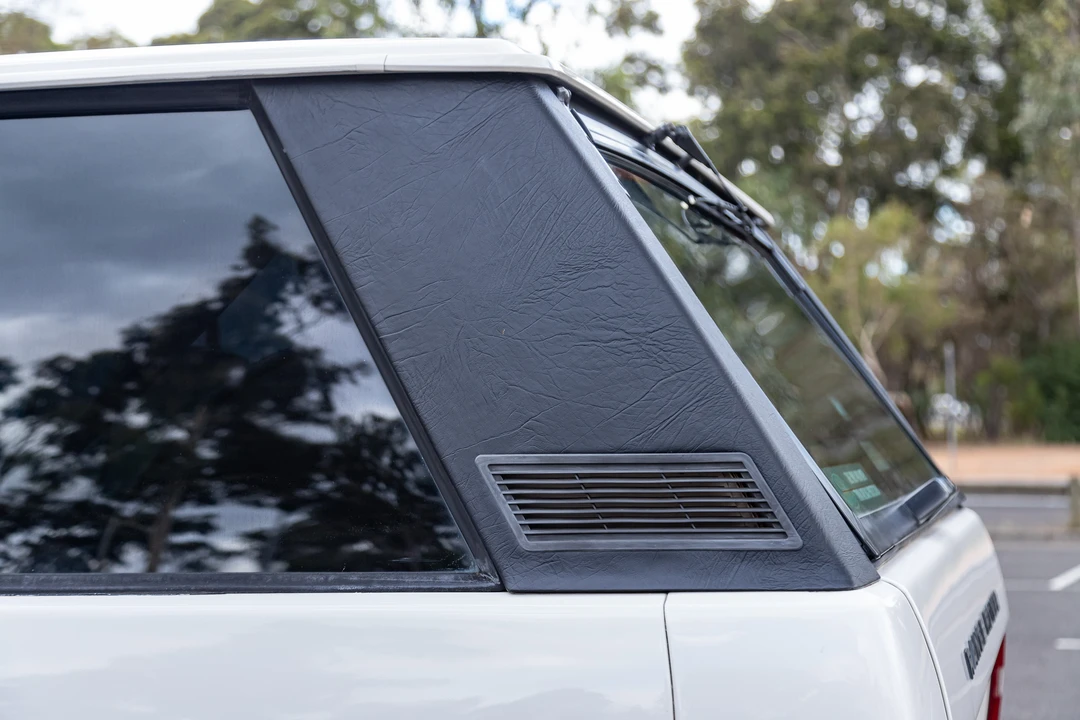1994 Land Rover Range Rover Classic - Image 28 of 31