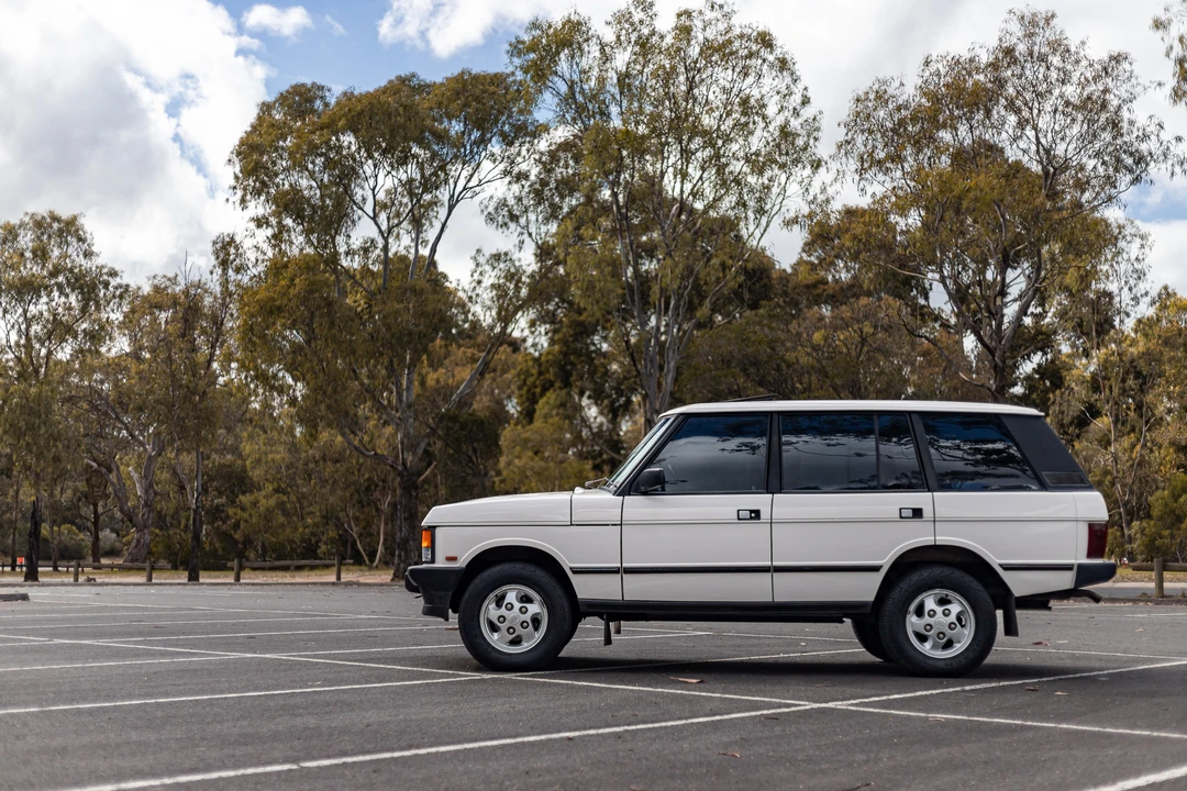 1994 Land Rover Range Rover Classic - Image 14 of 31