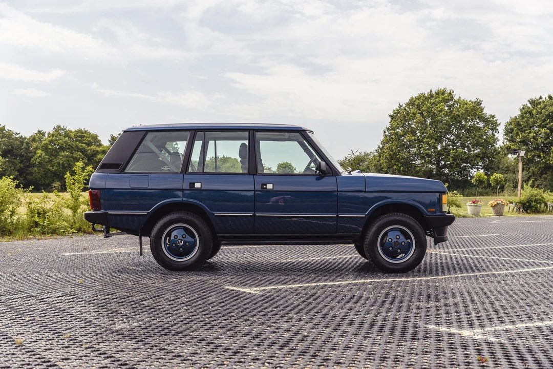 1994 Land Rover Range Rover Classic - Image 8 of 31
