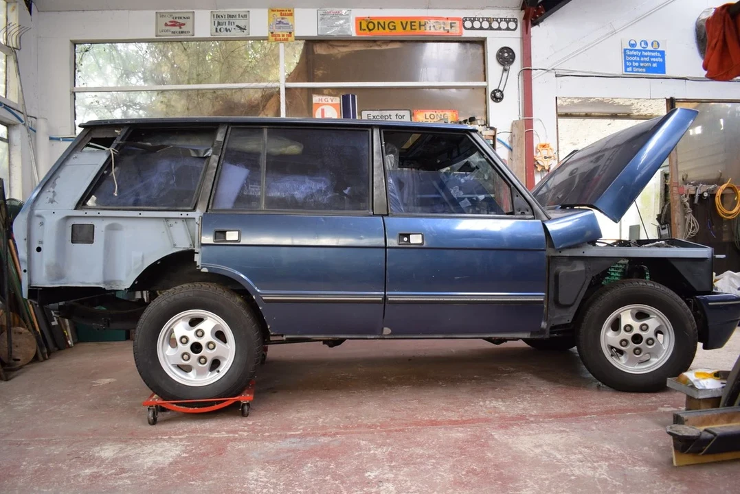 1994 Land Rover Range Rover Classic - Image 4 of 30
