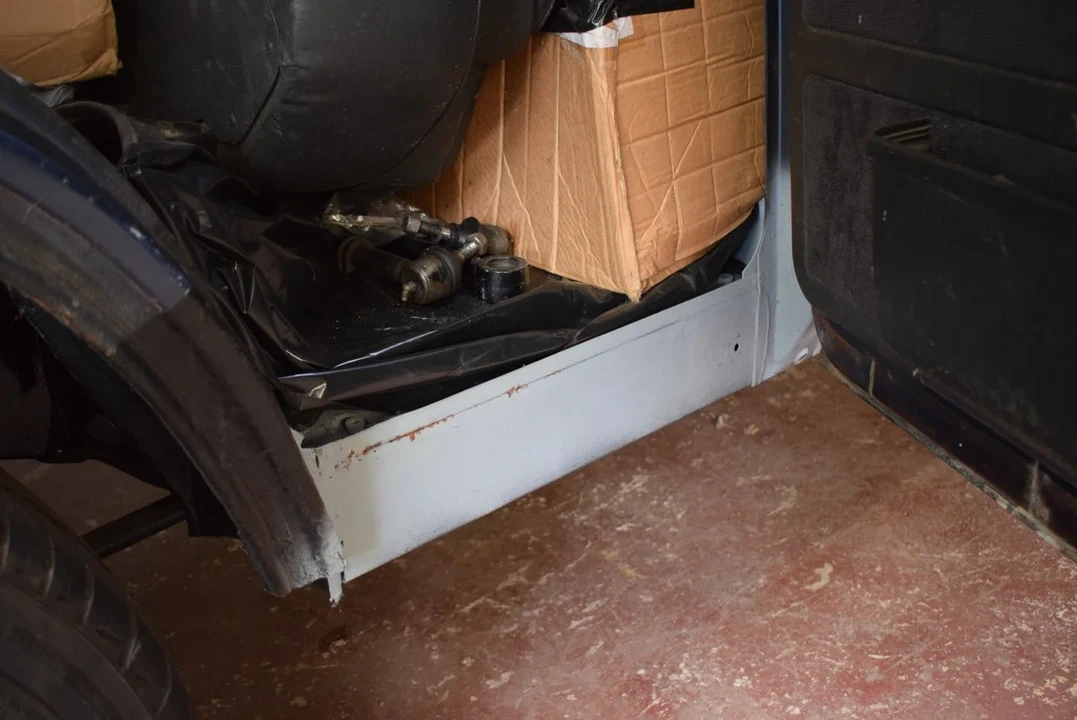 1994 Land Rover Range Rover Classic - Image 17 of 30