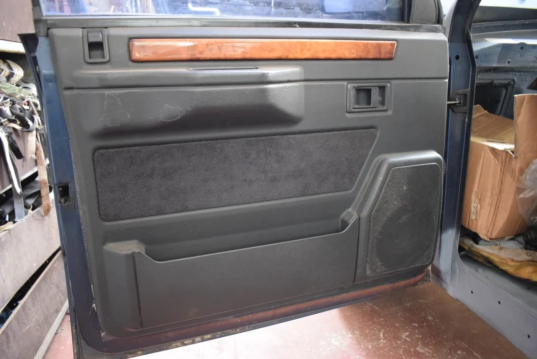 1994 Land Rover Range Rover Classic - Image 23 of 30