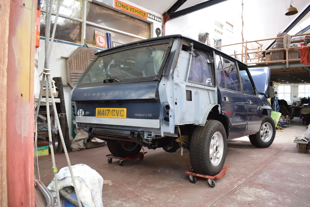 1994 Land Rover Range Rover Classic - Image 7 of 30