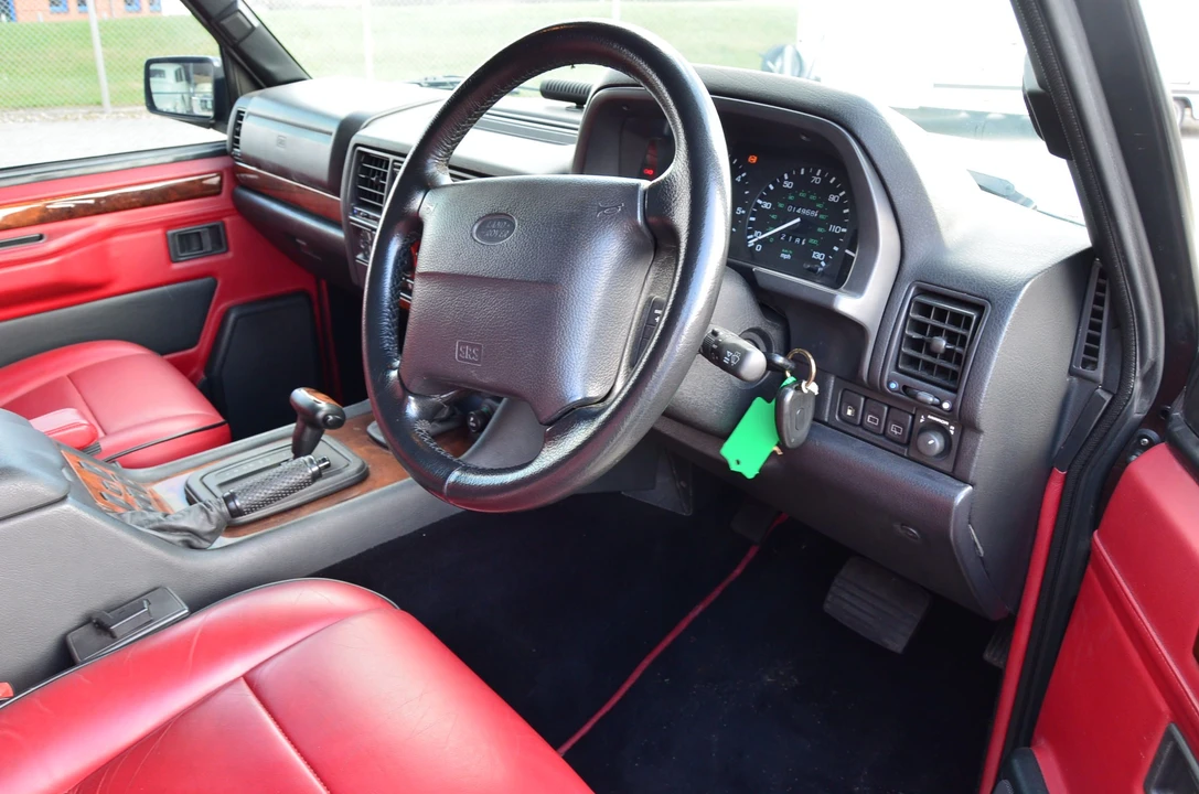 1994 Land Rover Range Rover Classic - Image 12 of 13