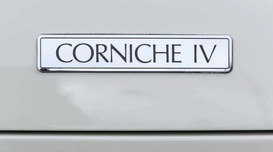 1994 Rolls-Royce Corniche Series IV - Image 9 of 12
