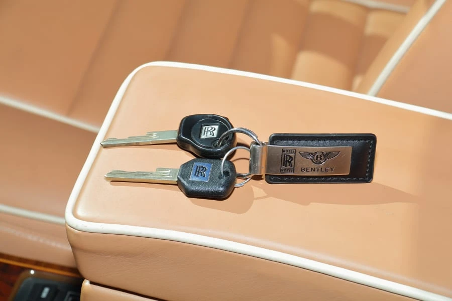 1994 Rolls-Royce Corniche Series IV - Image 30 of 30