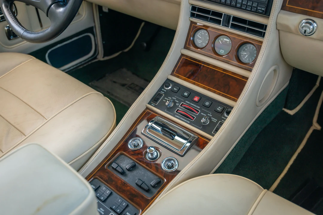 1994 Rolls-Royce Corniche Series IV - Image 26 of 31