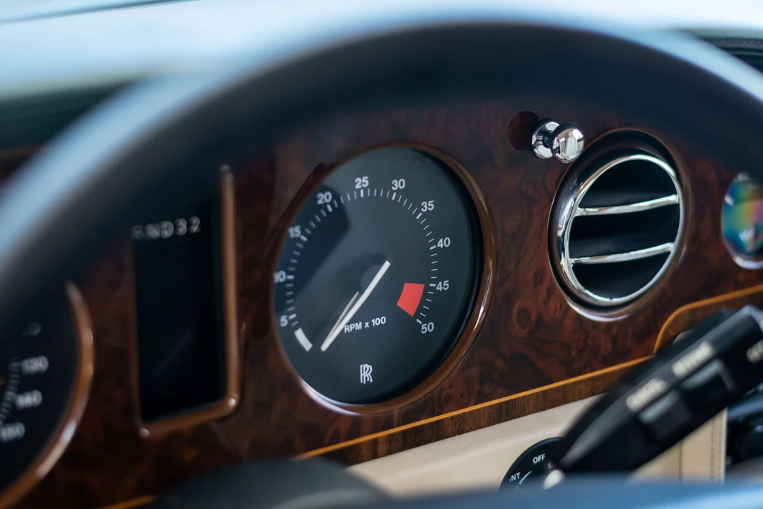 1994 Rolls-Royce Corniche Series IV - Image 24 of 31