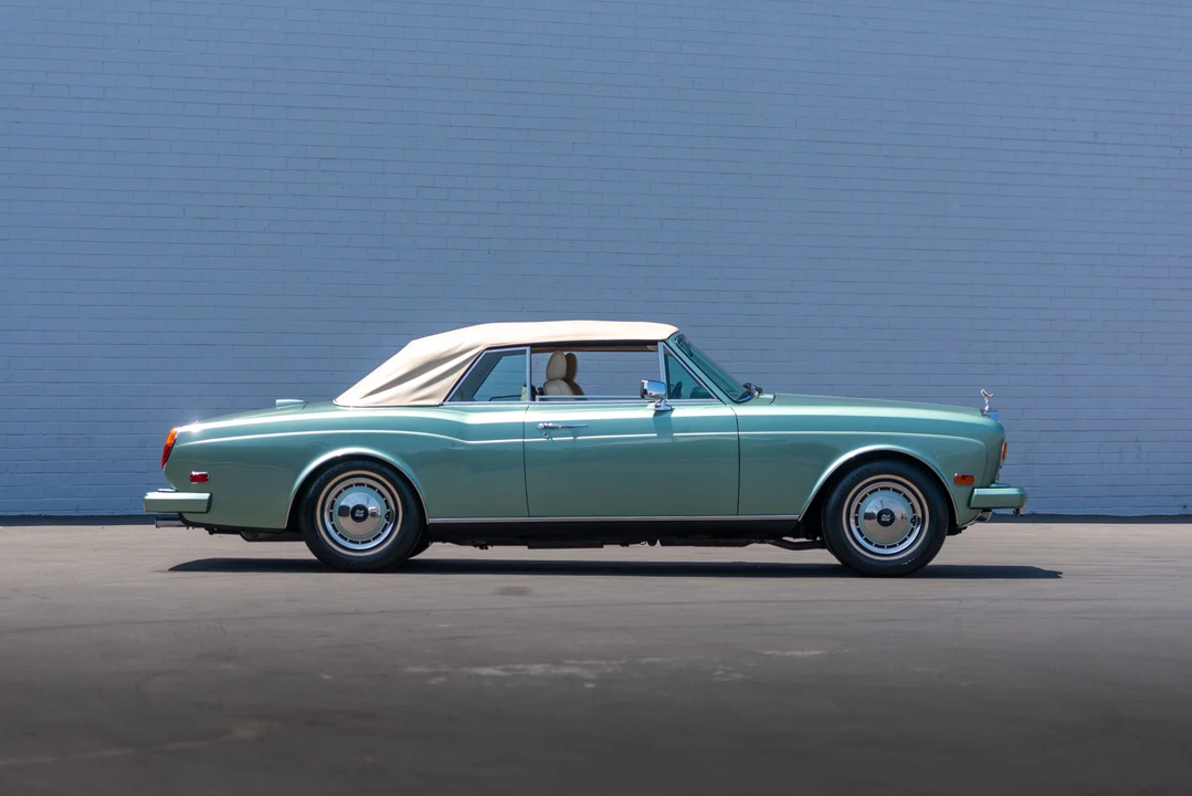 1994 Rolls-Royce Corniche Series IV - Image 2 of 31