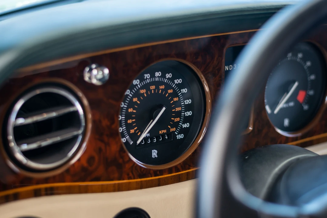 1994 Rolls-Royce Corniche Series IV - Image 23 of 31