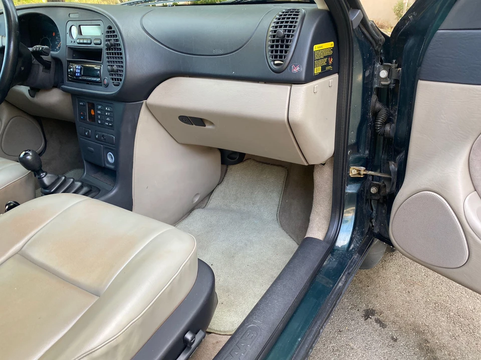1994 Saab 900 Turbo 1st Gen - Image 22 of 31