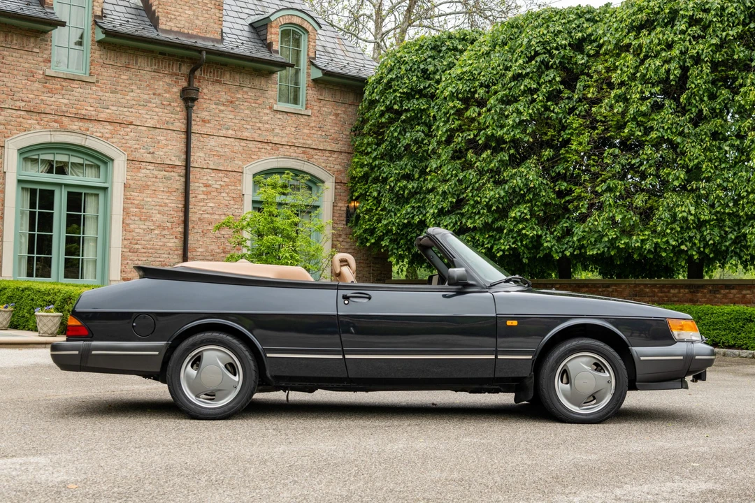 1994 Saab 900 Commemorative Edition 1st Gen - Image 15 of 31