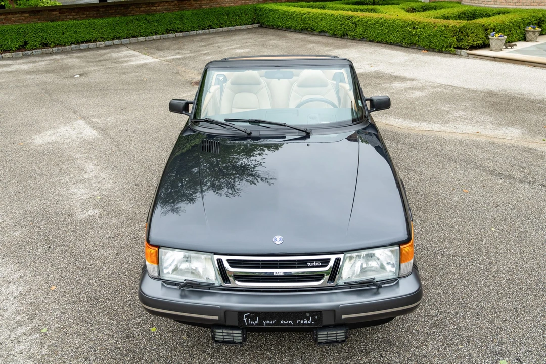 1994 Saab 900 Commemorative Edition 1st Gen - Image 4 of 31