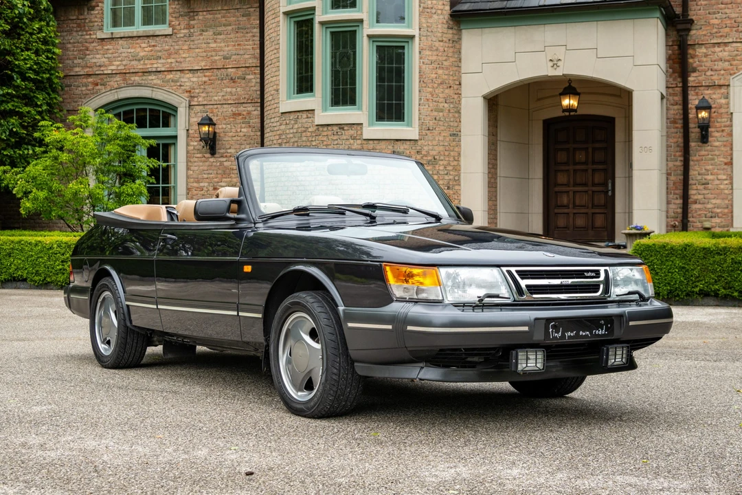 1994 Saab 900 Commemorative Edition 1st Gen - Image 2 of 31