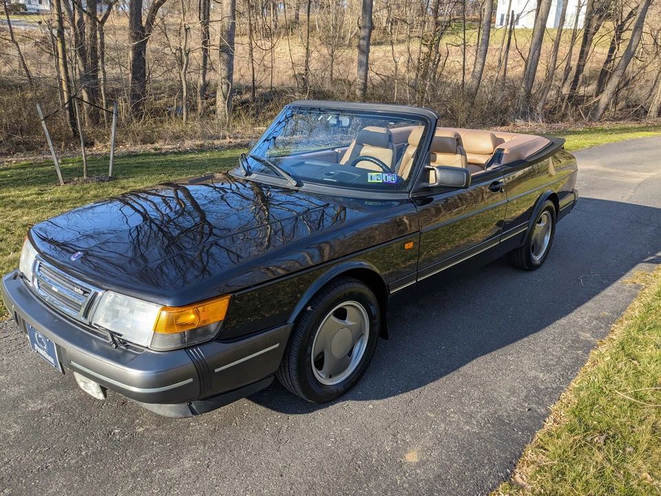 1994 Saab 900 Commemorative Edition 1st Gen - Image 15 of 31