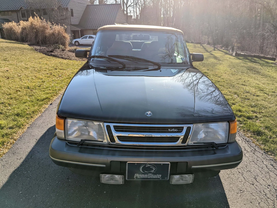 1994 Saab 900 Commemorative Edition 1st Gen - Image 5 of 31