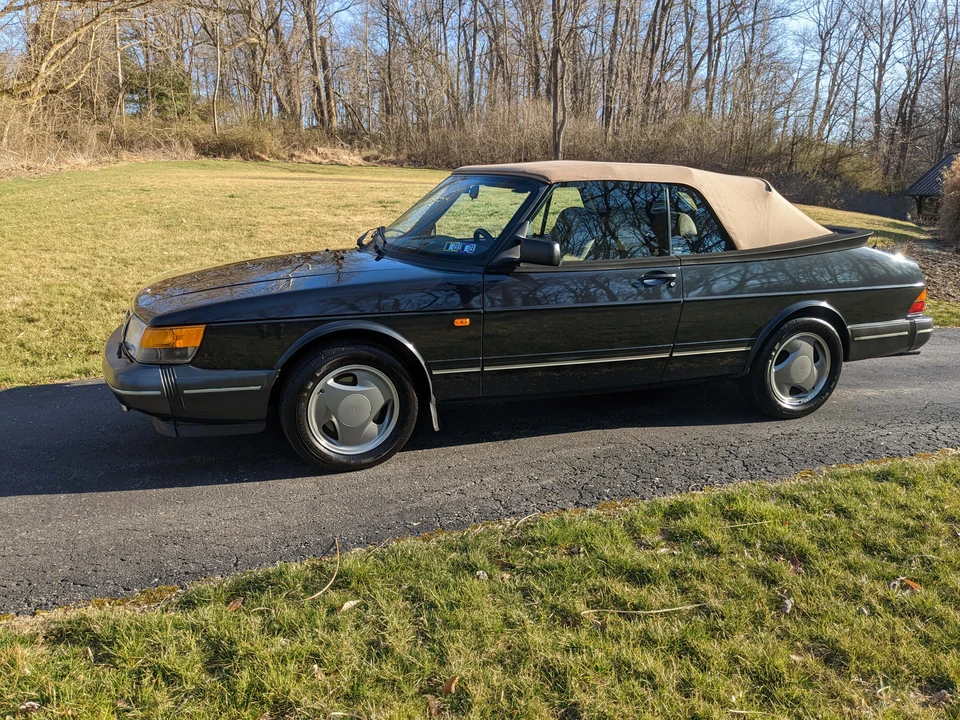 1994 Saab 900 Commemorative Edition 1st Gen - Image 6 of 31