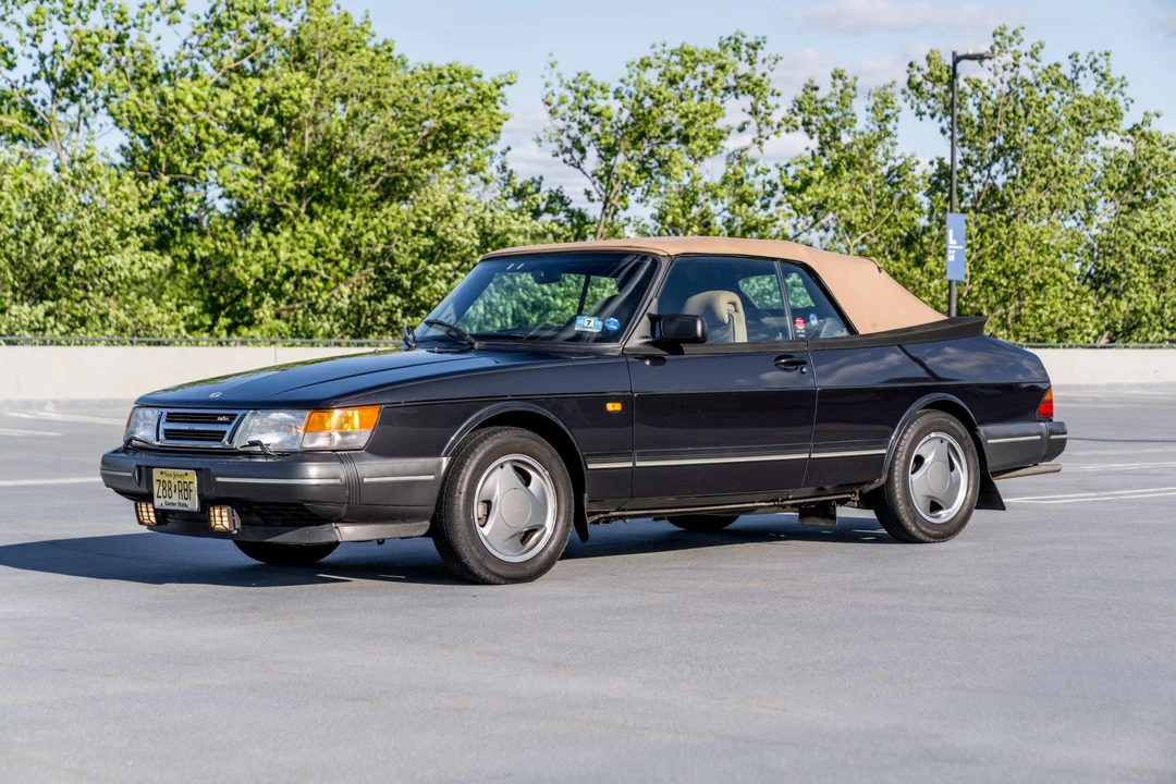 1994 Saab 900 Commemorative Edition 1st Gen - Image 3 of 31