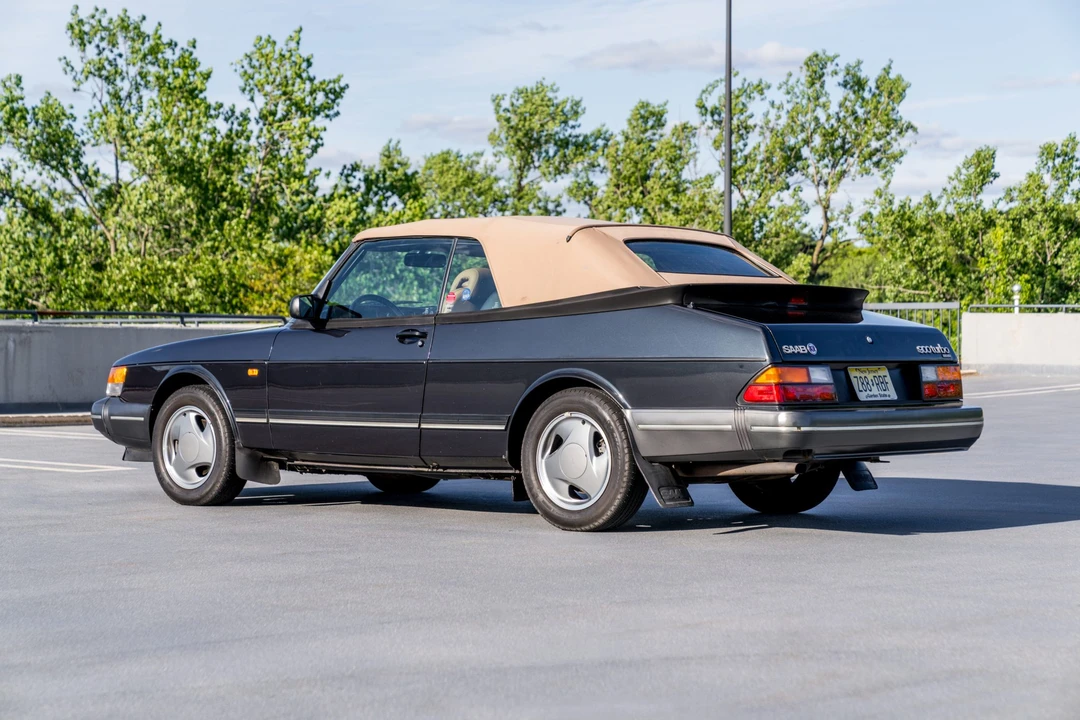 1994 Saab 900 Commemorative Edition 1st Gen - Image 16 of 31