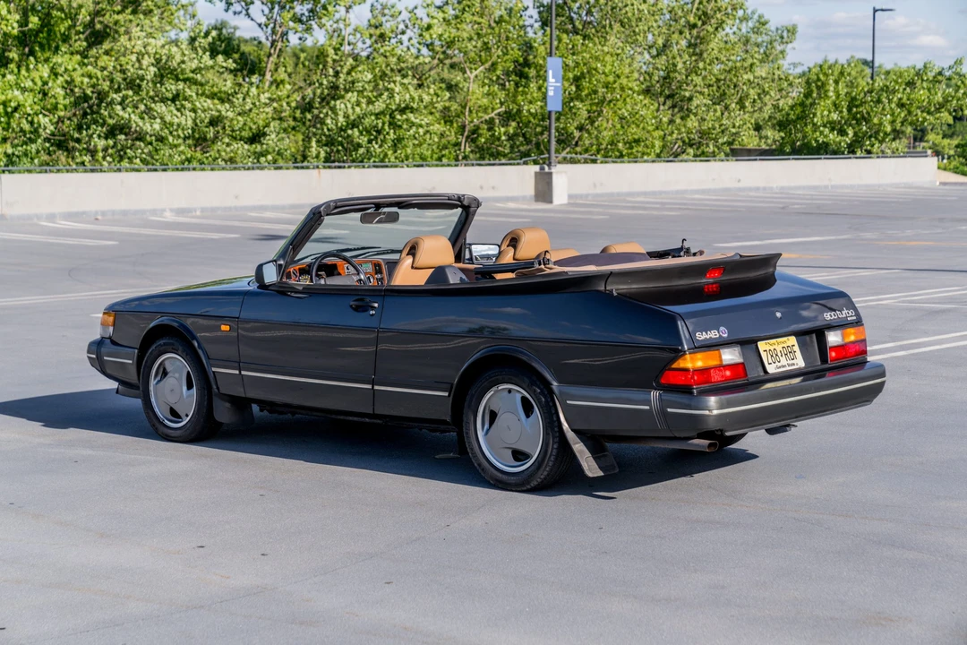 1994 Saab 900 Commemorative Edition 1st Gen - Image 22 of 31