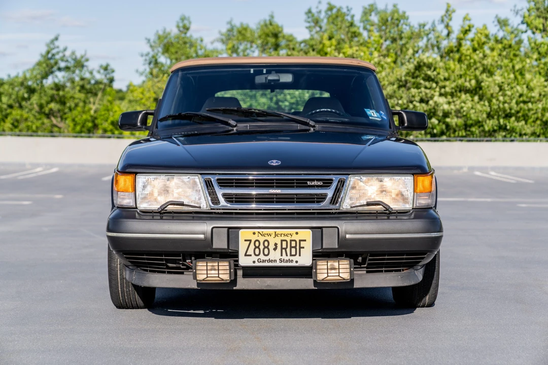 1994 Saab 900 Commemorative Edition 1st Gen - Image 9 of 31
