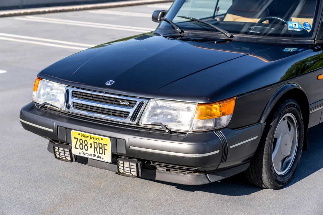 1994 Saab 900 Commemorative Edition 1st Gen - Image 26 of 31