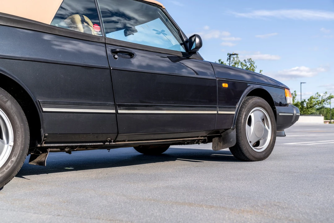 1994 Saab 900 Commemorative Edition 1st Gen - Image 30 of 31