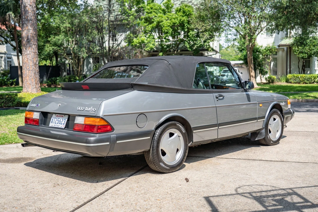 1994 Saab 900 Turbo 1st Gen - Image 16 of 31