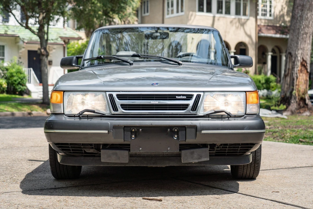 1994 Saab 900 Turbo 1st Gen - Image 3 of 31